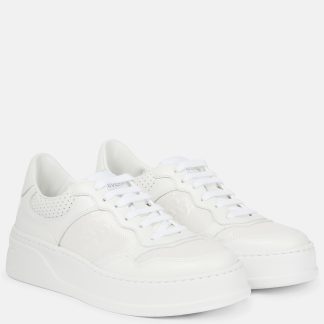 acheter du luxe Gucci Baskets en cuir embossé GG blanc