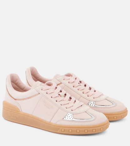 acheter un designer Valentino Garavani Baskets en cuir Upvillage rose