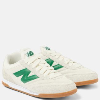 créateur de mode New Balance Baskets RC42 en daim beige