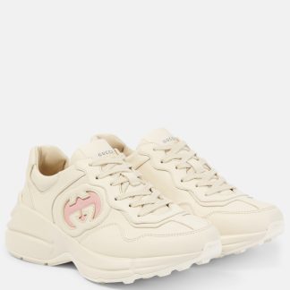 designer de haute qualité Gucci Baskets en cuir Rhyton blanc