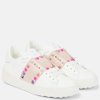 designer de haute qualité Valentino Garavani Baskets Rockstud Untitled en cuir rose