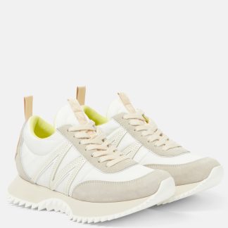 faux luxe Moncler Baskets Pacey en daim blanc