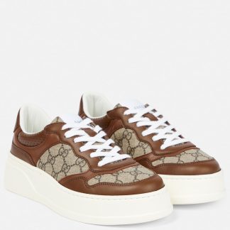 haute qualité luxe Gucci Baskets GG Supreme en toile bordée de cuir marron