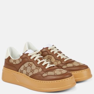 mode luxe Gucci GG Baskets en toile bordées de cuir marron