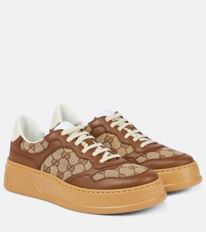 mode luxe Gucci GG Baskets en toile bordées de cuir marron